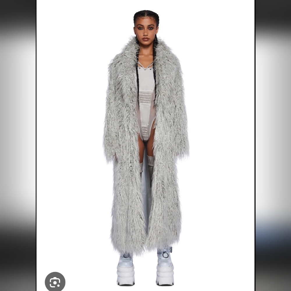 Elegant Gray Faux Fur Robe Astro Arctic Coat Jacket Fringe DollsKill Techno Edm